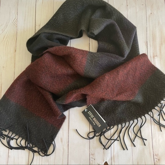 NWT STEVE MADDEN Lurex Striped Blanket Scarf - Picture 6 of 8